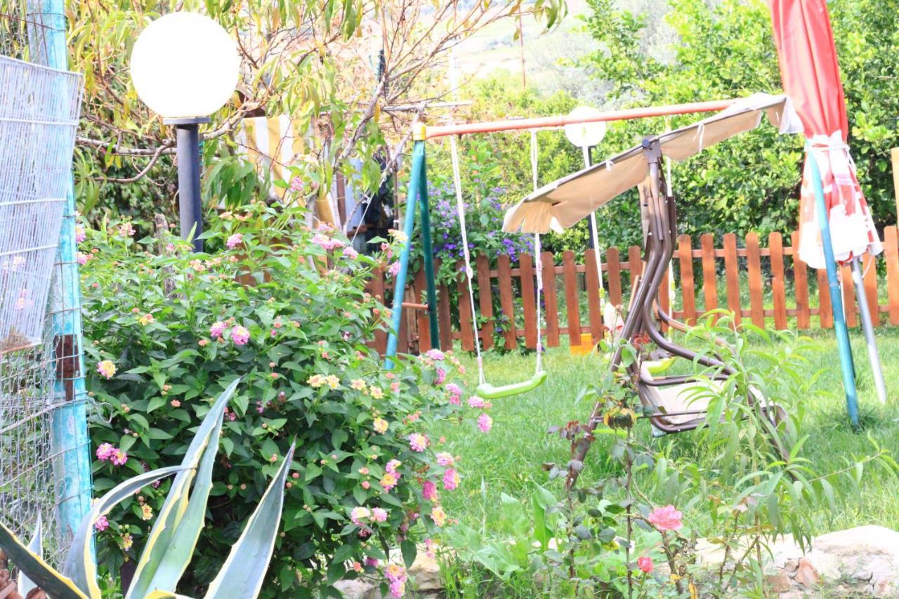 Oasi Del Lago Regalbuto Dış mekan fotoğraf